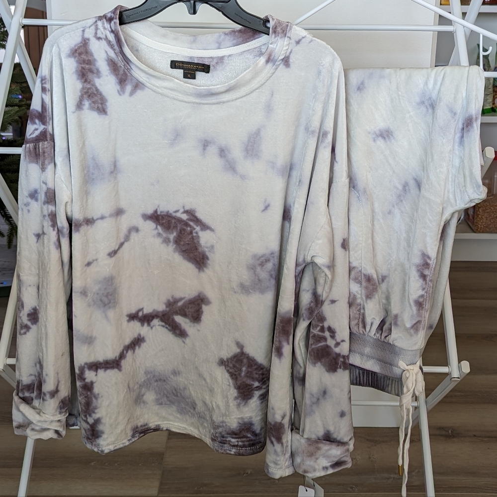 Donna Karan Lounge Wear Set